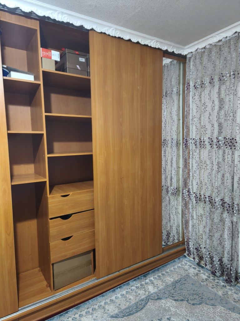 Шифонер купе раздвижными