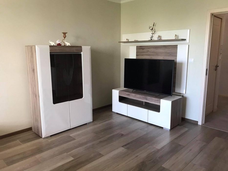 Дава се под наем Тристаен апартамент в София, Манастирски ливади - 120 кв.м за 942.99 € - Снимка #2