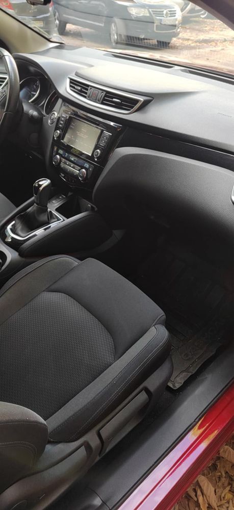 Продава се : Nissan Qachqai 1.3 DIG-T