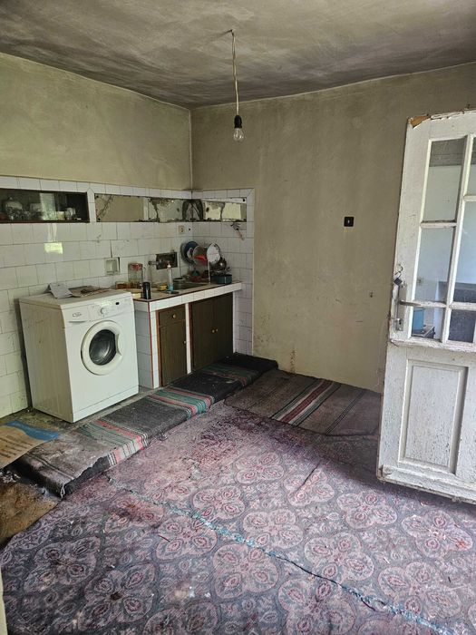 Продава се Къща в с. Тотлебен, Област Плевен - 980 кв.м за 19 €/кв.м - Снимка #11