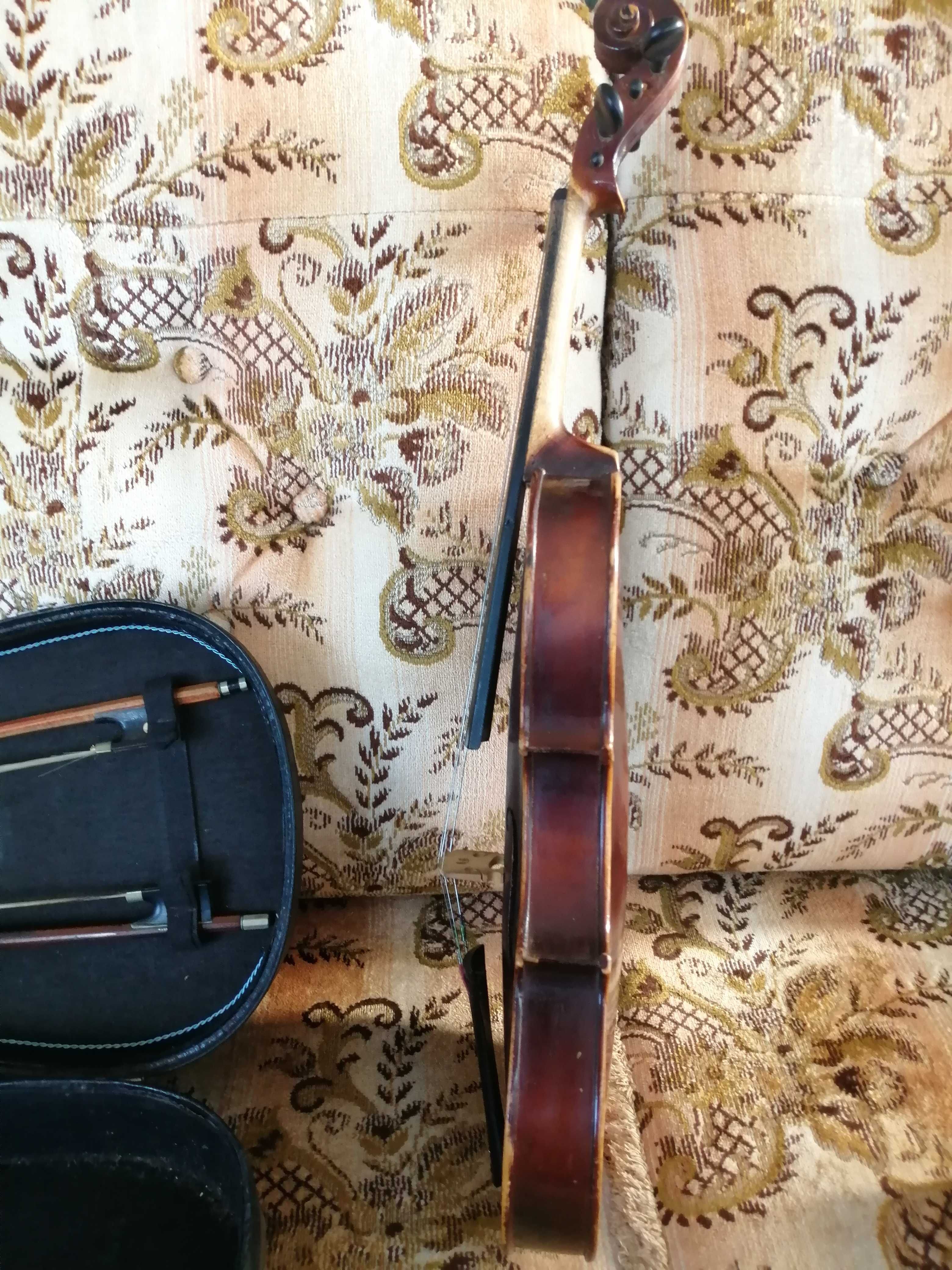 Vioara model Stradivarius 1713 - stare excelenta