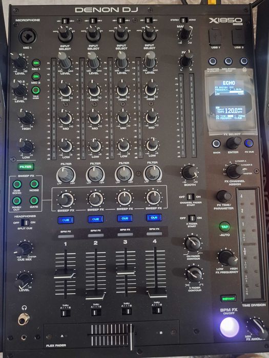 Продавам DJ плеъри+Миксер