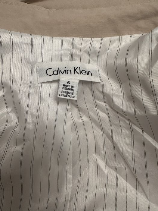 Пиджаки 42-44 размер оригинал