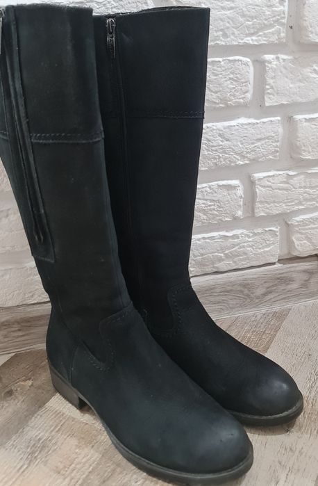 Женская зимняя обувь"TAMARIS"39 размера.