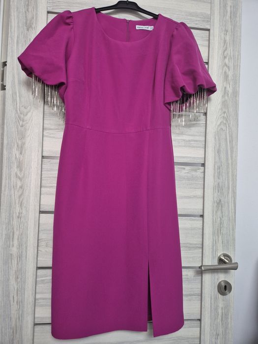 Vând rochiță superbă