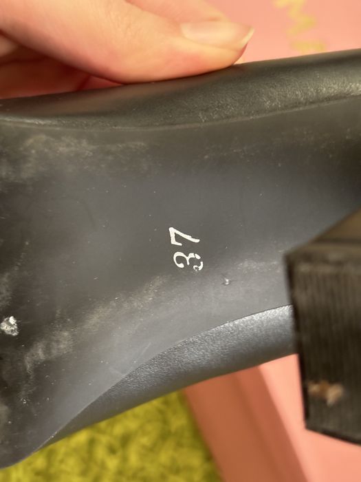 Черни кожени високи обувки