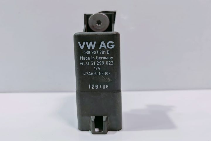 Releu  bujii 038907281D Volkswagen VW Touran prima generatie (facelif
