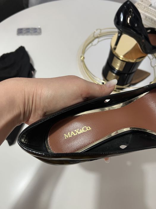 Pantofi Max&Co super pret