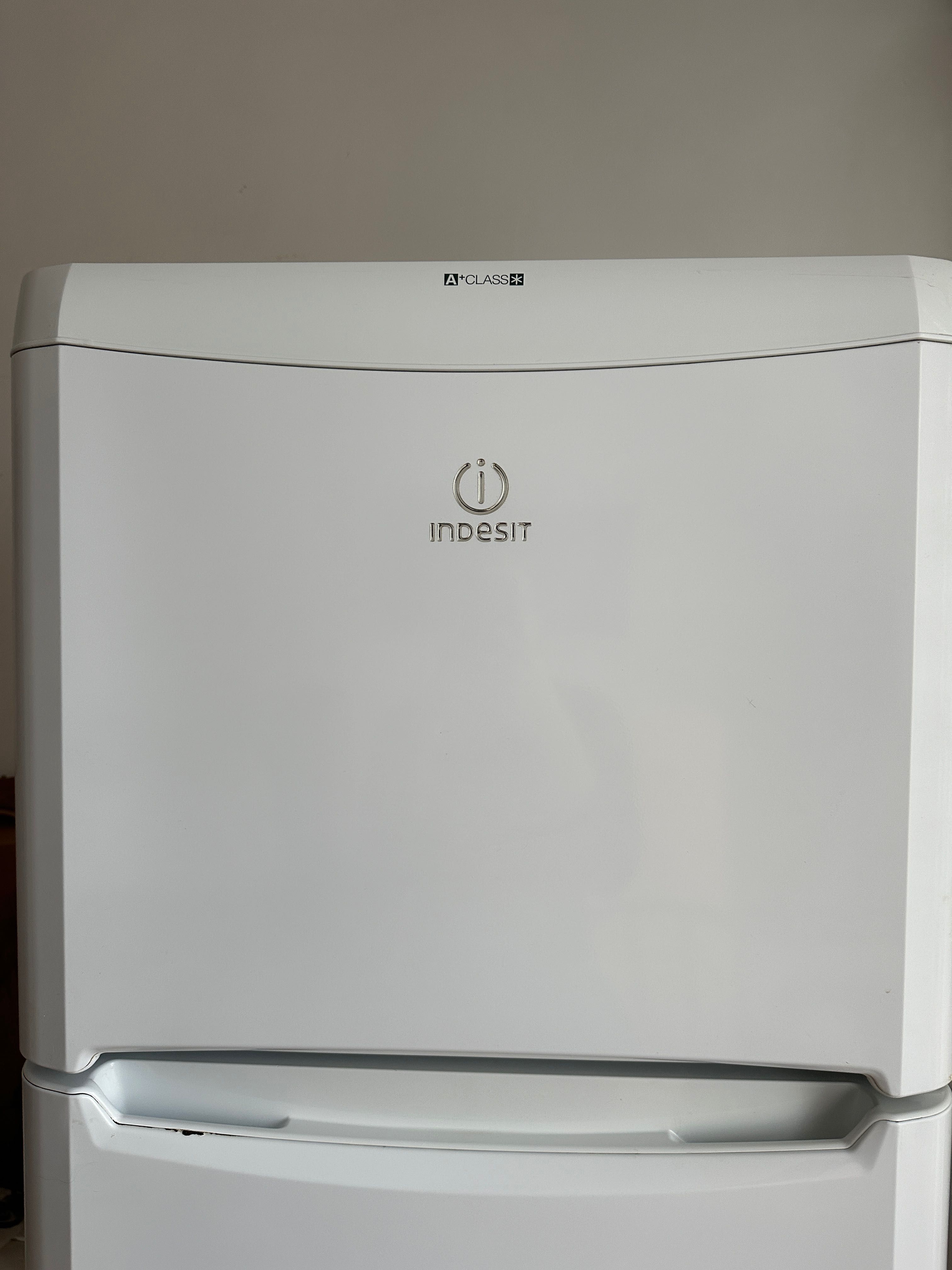 Frigider Indesit DF01X