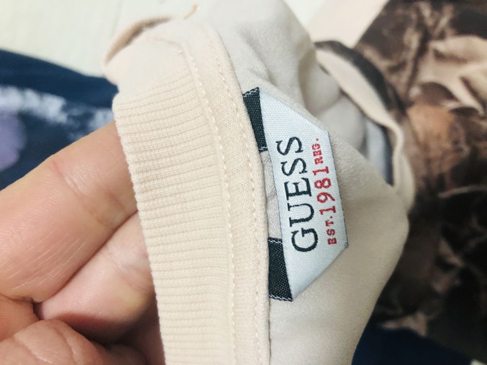 Блузи Guess - 2 броя