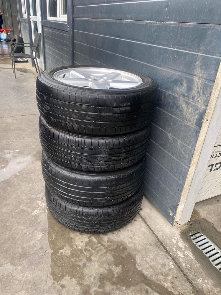Genti cu cauciucuri,Jeep Grand Cherokee