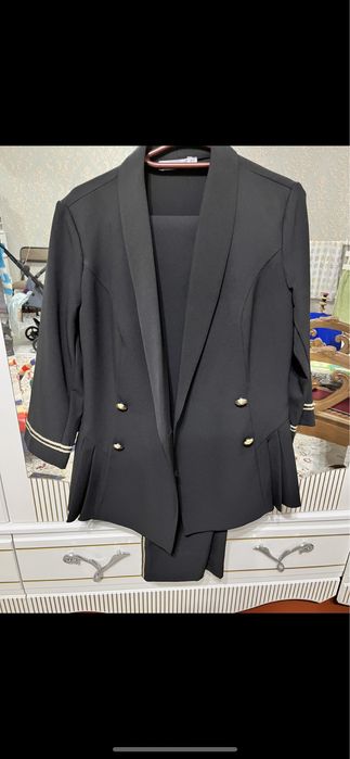 женский костюм брючный