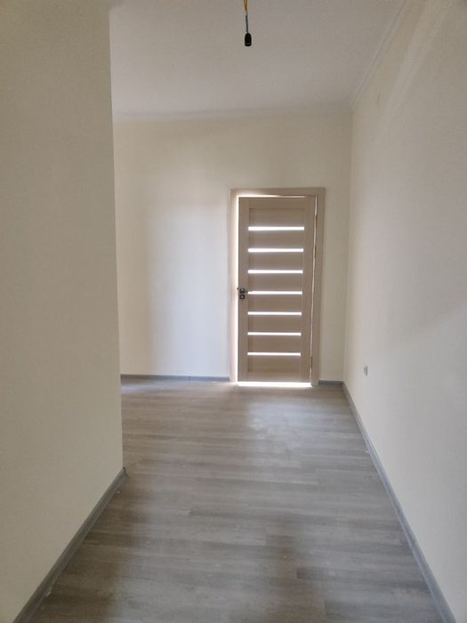 Zudlik bilan Qorasuv motriida uy sotiladi