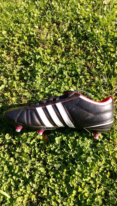 Калеври Adidas Adi Questra