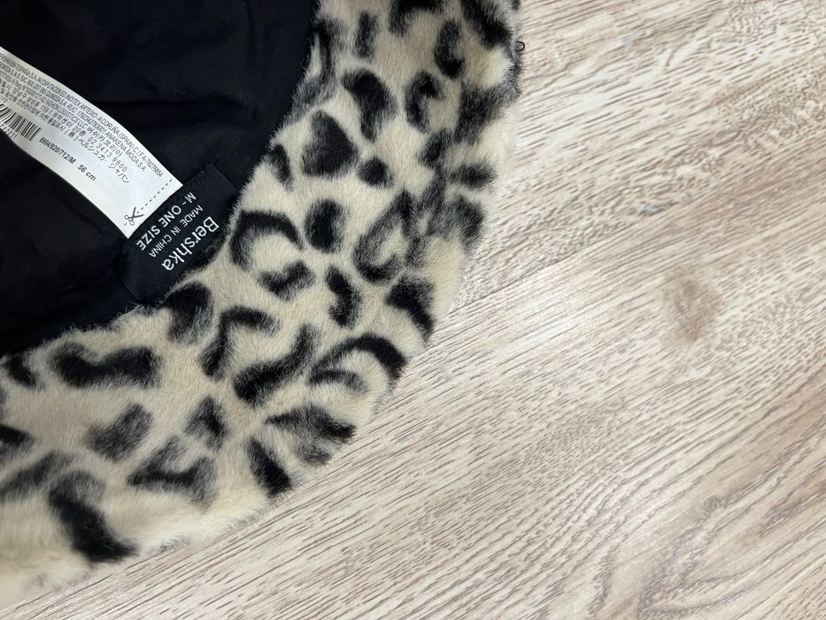 Леопардова шапка Bershka