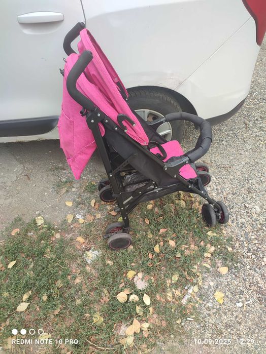 De vânzare cărucior fete