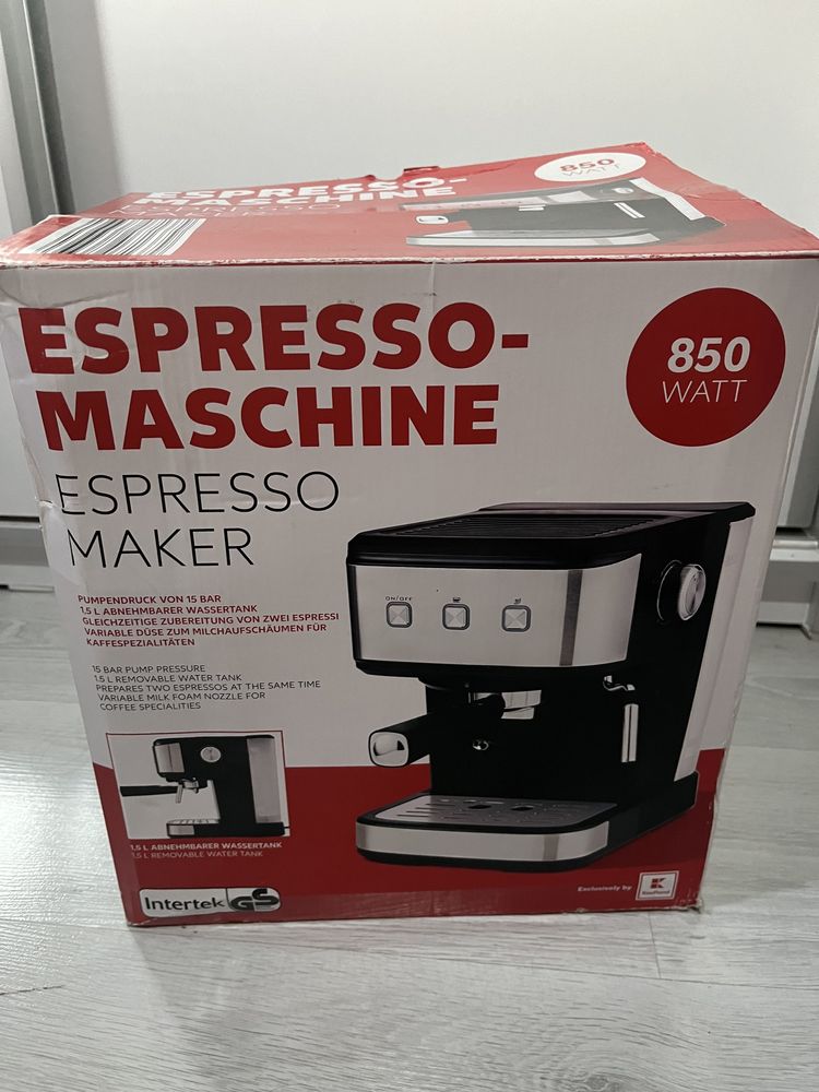 Espresso Maker, Aparat de cafea