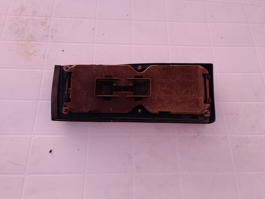 Десен стоп HELLA за AUDI A100