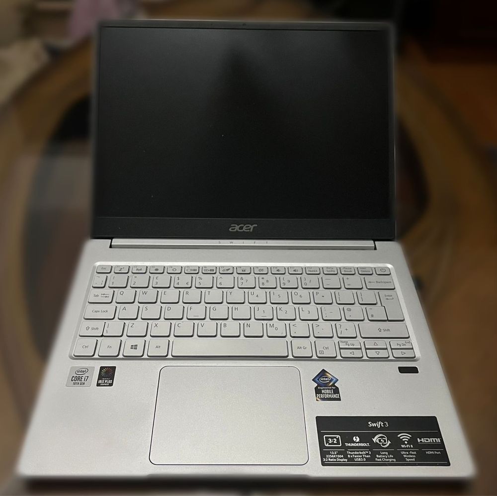 Laptop Acer Swift 3 SF313-52
