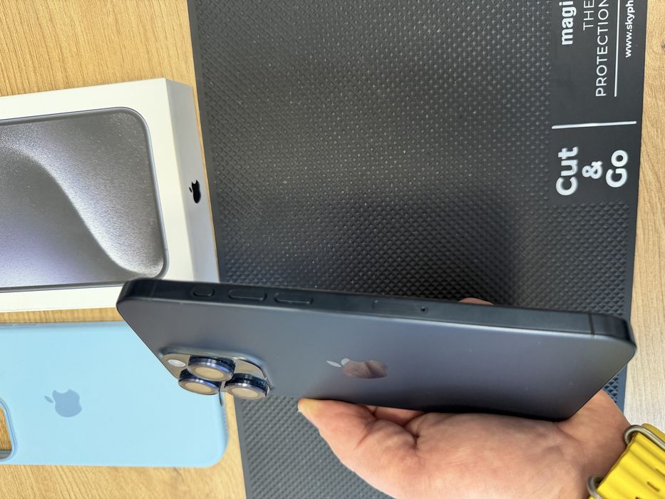 Продавам/Бартер Iphone 15 pro max 256GB Blue Titanium