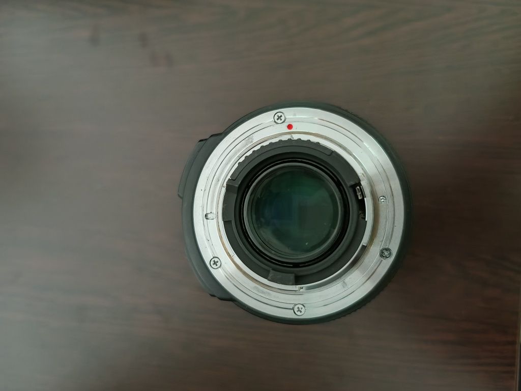 Sigma 18-50mm f/2.8 EX DC Macro HSM - Montura Nikon
