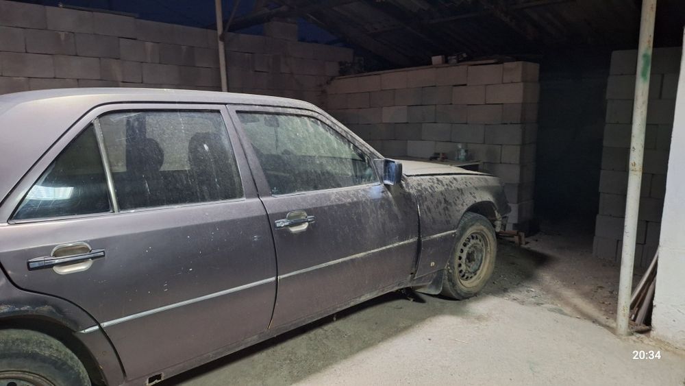 Мерседес бенс 124 200