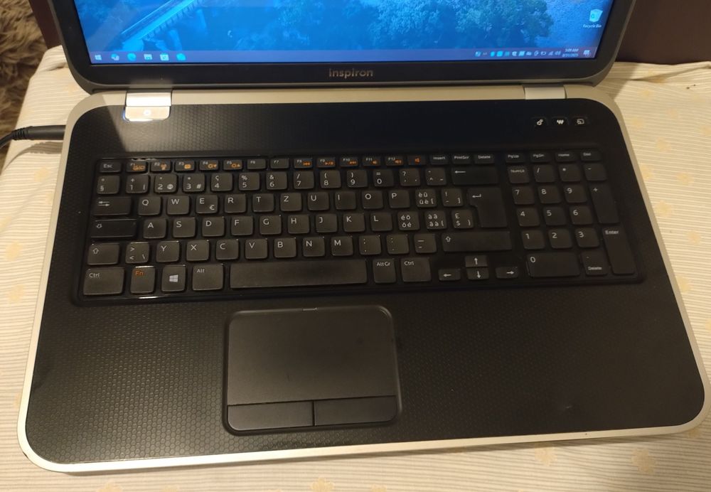 Dell Inspiron 7720 17" i7