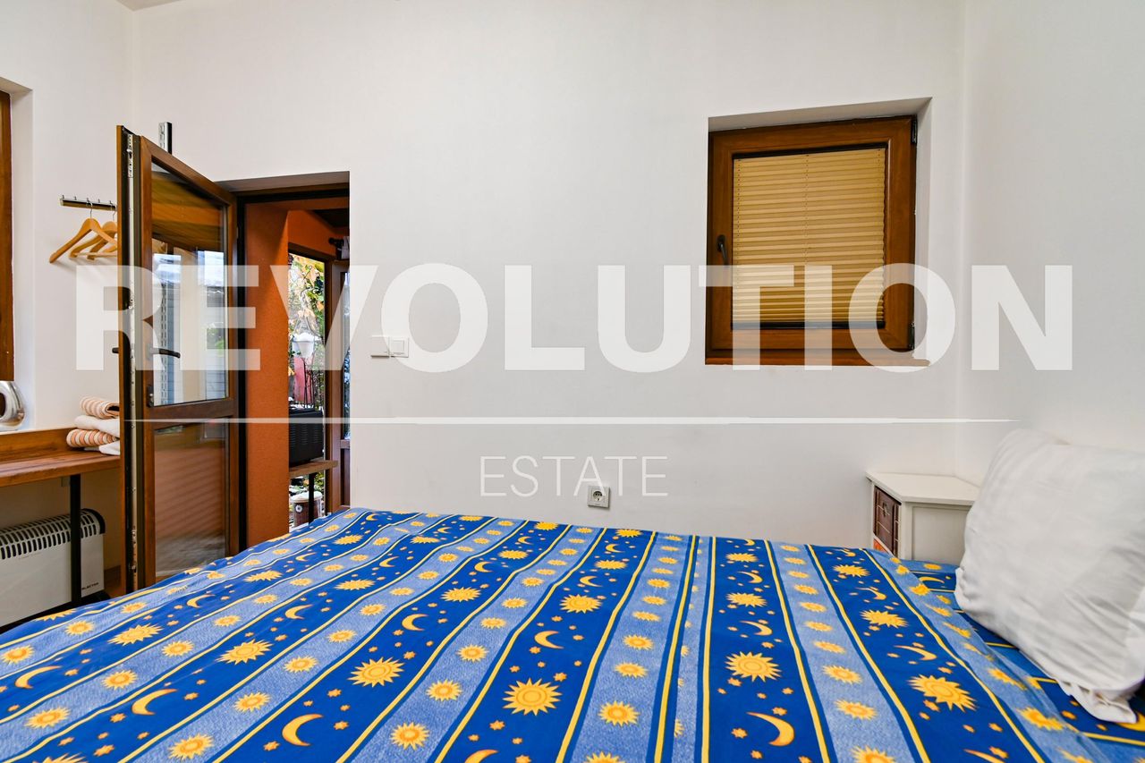 Дава се под наем Едностаен апартамент в София, Център - 32 кв.м за 425 € - Снимка #3