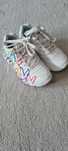 Skechers fetite !