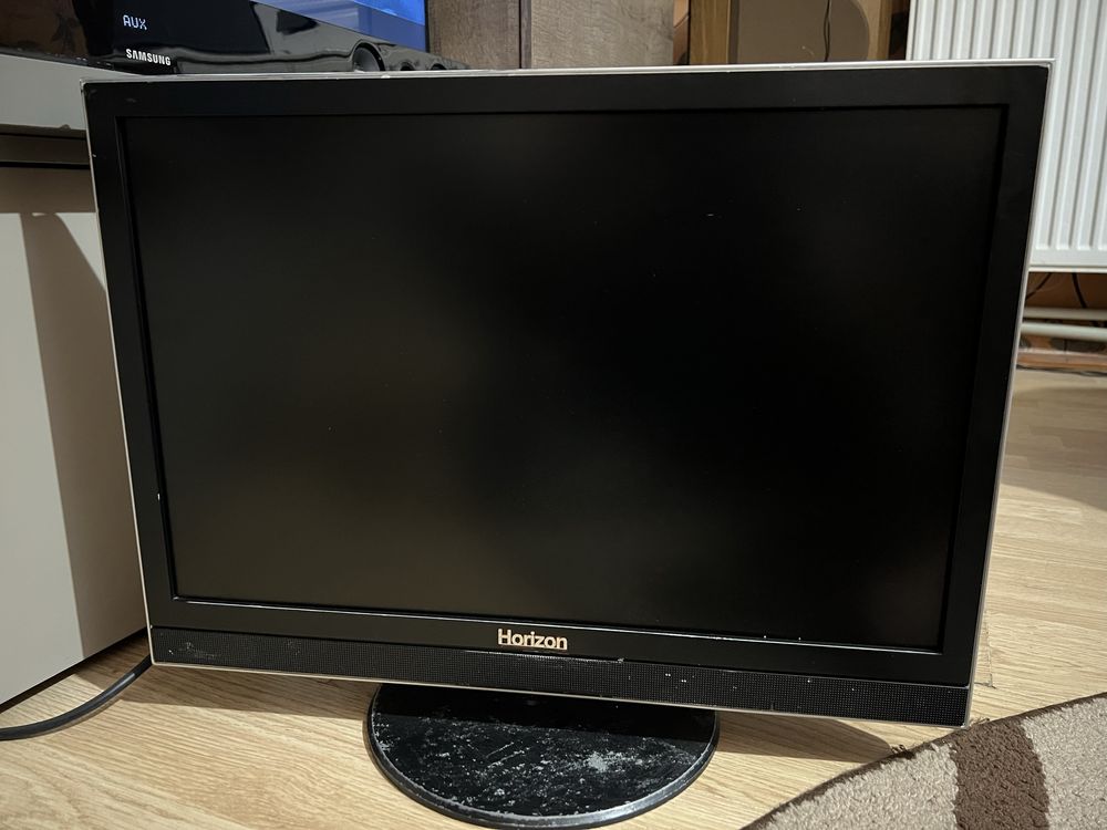 Vand monitor Horizon 22”