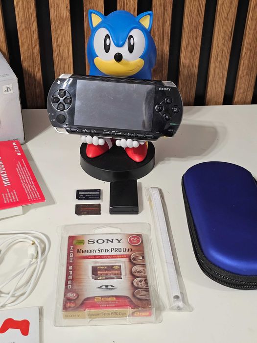 Consola Sony Play Station Portabil PSP 1004 complet la cutie