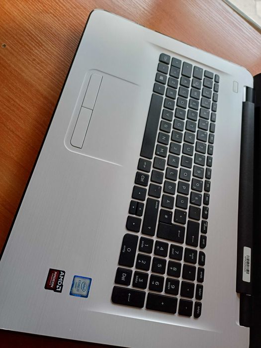17.3' HP Core i7- 6th/16GB DDR4/AMD R7  340M- 4GB/256GB SSD/нова Бат.