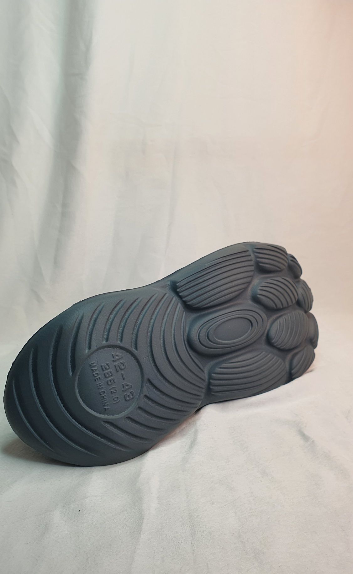 Слайдеры кроссовки 42 размер супермягкие