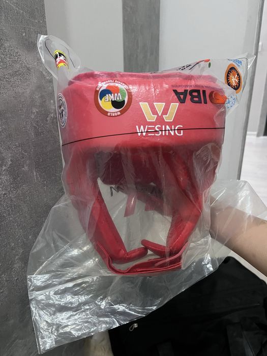 Продаю шлем для единоборств +сумка спортивная+подарок