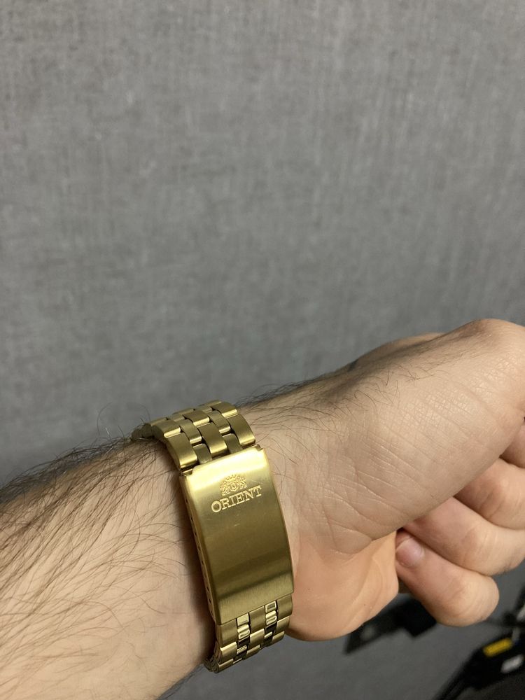Продавам часовник Orient 3 Star Gold