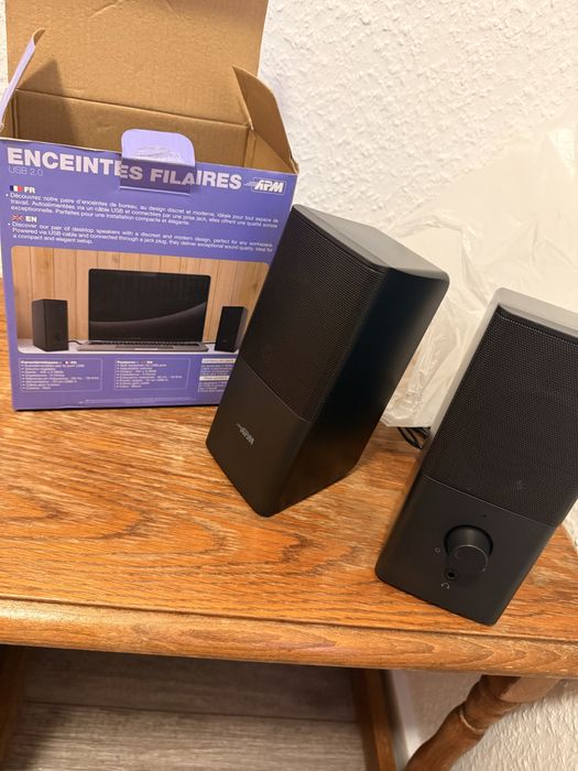 Set boxe pentru televizor sau calculator NOI