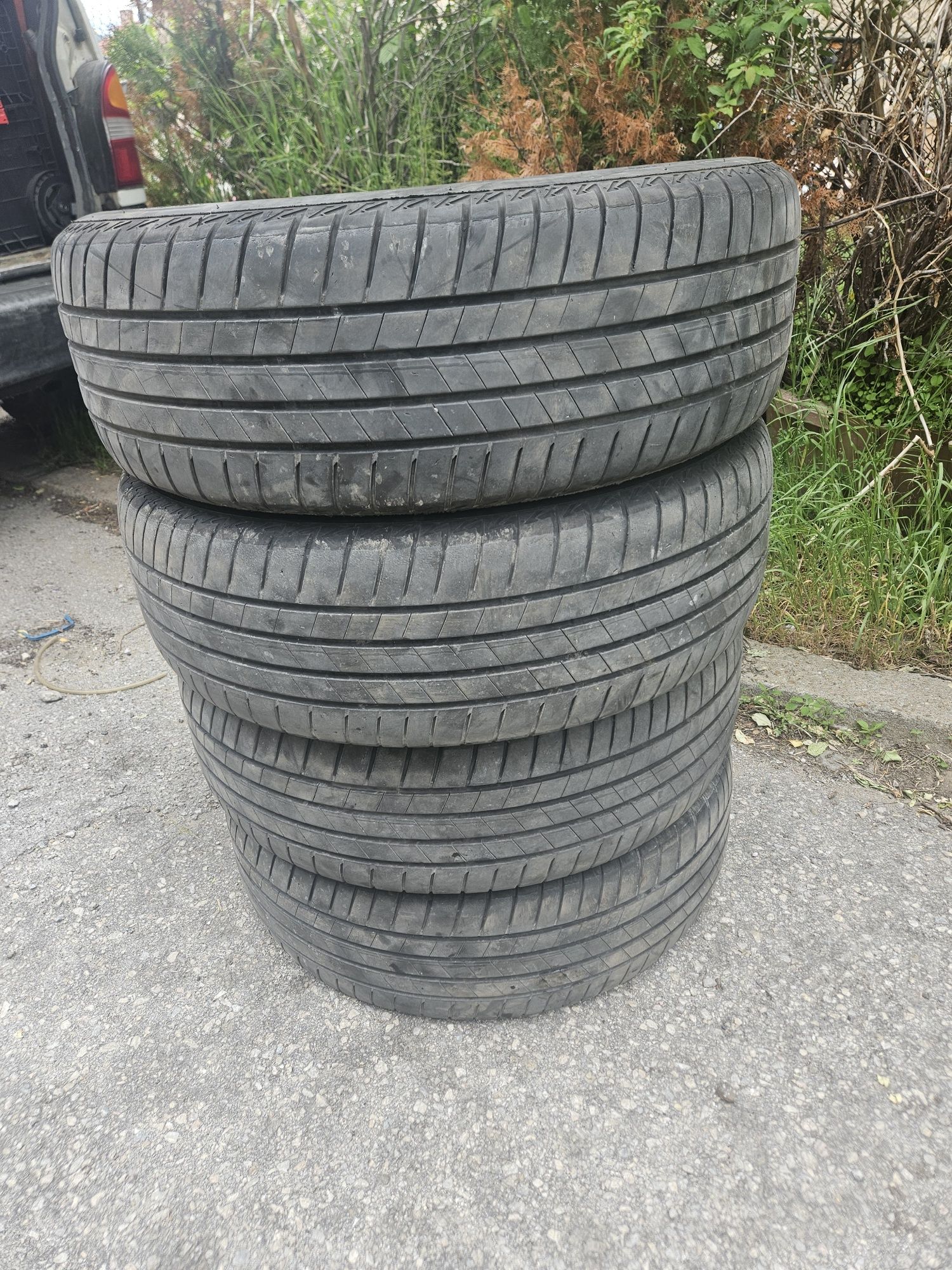 Летни гуми Bridgestone 225/60/17
