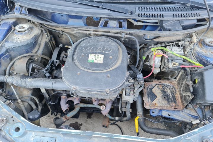 Buton avarie 7M5 953 235 A Fiat Punto a 2-a generatie