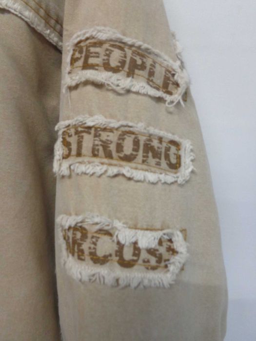 Geaca bej DIESEL marimea  XXL