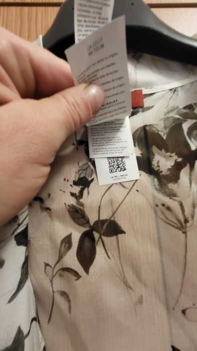 Vând camasi Maxmara