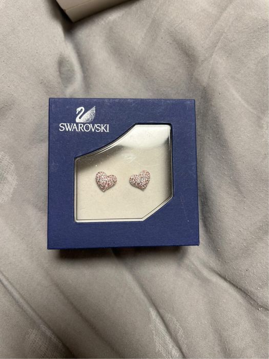 обеци Oliver Weber и Svarovski, гривна Ge Oro