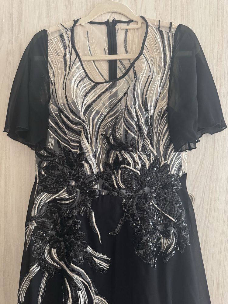 Официални рокля L/XL Liza Kain и Абитуриентска рокля Liza Kain S/M
