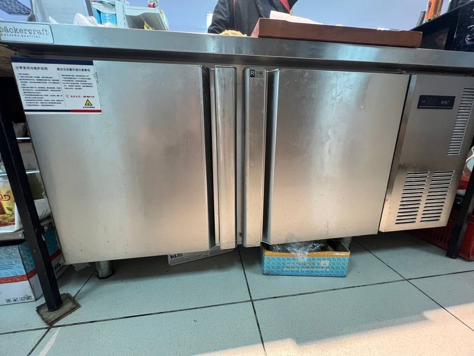 стол холодильник