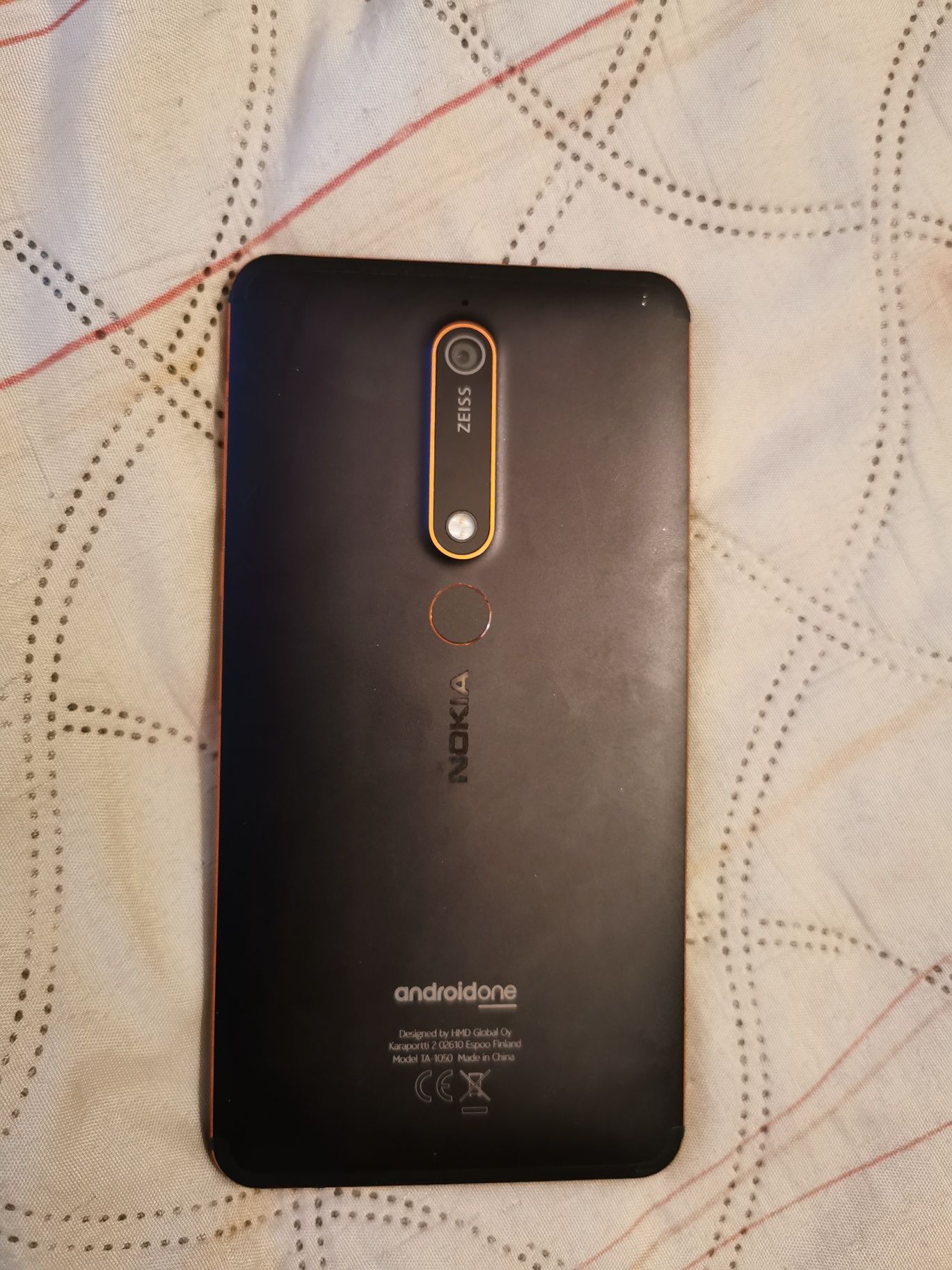 Телефон Nokia 6.1