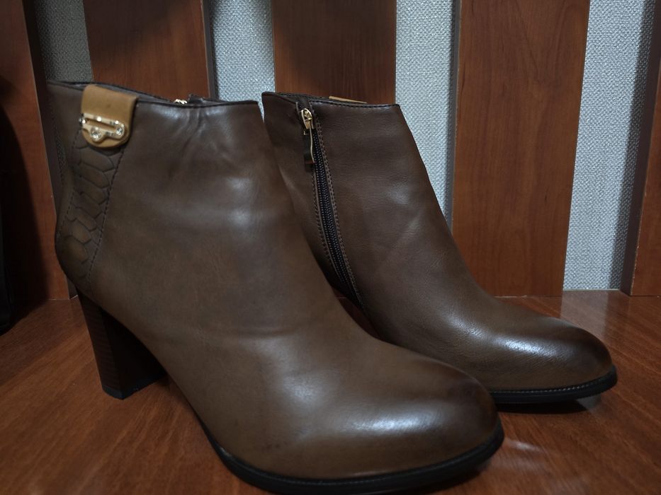Новые женские ботильоны, размер 40
