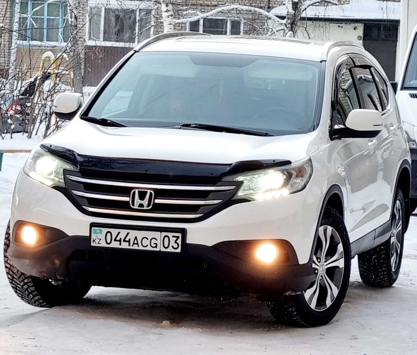 Продам Хонду Црв 2,4 автомат 2014 г. Цена: 12,8 млн. Торг