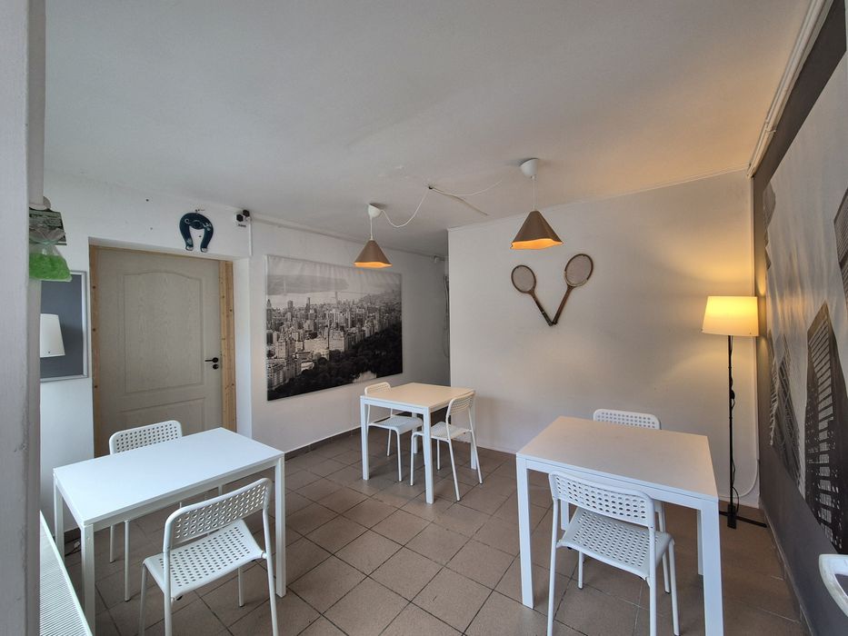 Spatiu comercial 3 camere