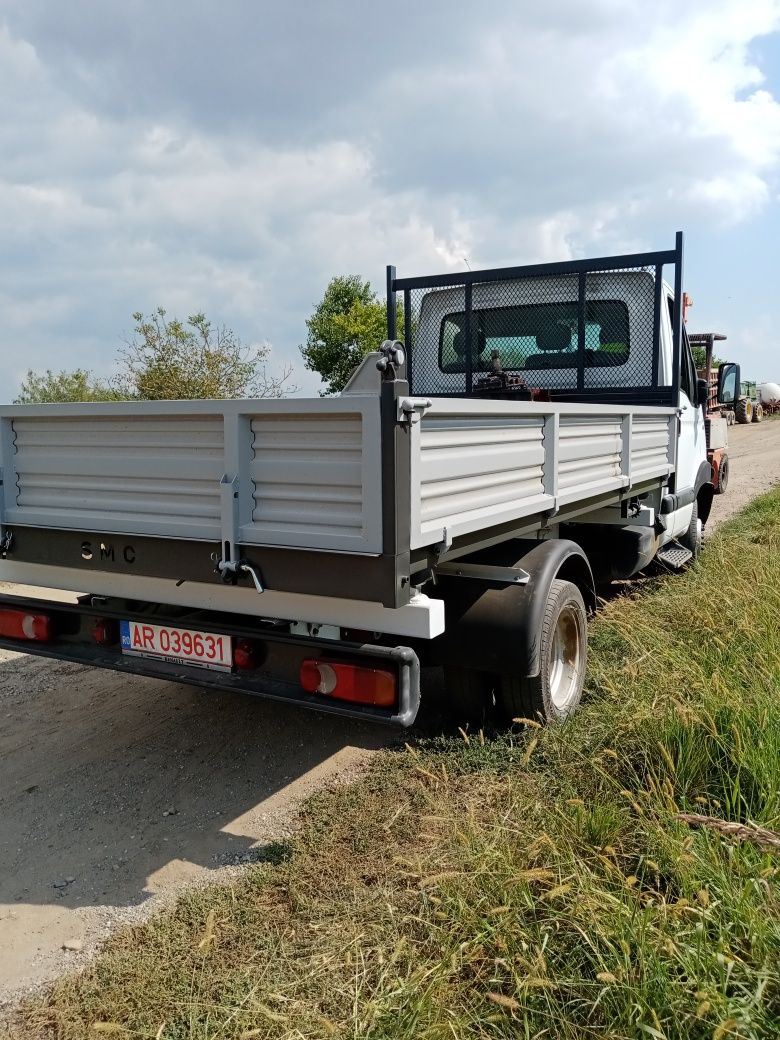 Bena basculabila iveco daily