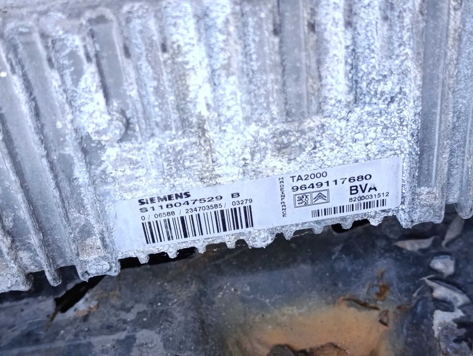 Продавам Пежо 307sw 2.0i на части