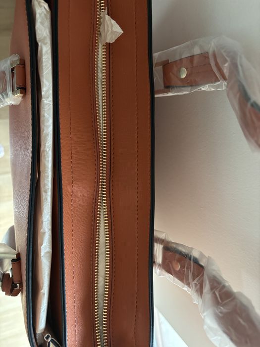 Vand geanta Liu Jo noua cu etcheta